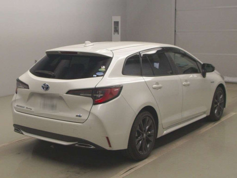 2020 Toyota Corolla Touring Wagon ZWE211W[1]