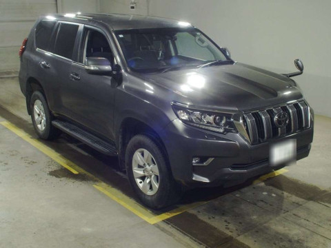 2020 Toyota Land Cruiser Prado TRJ150W[2]