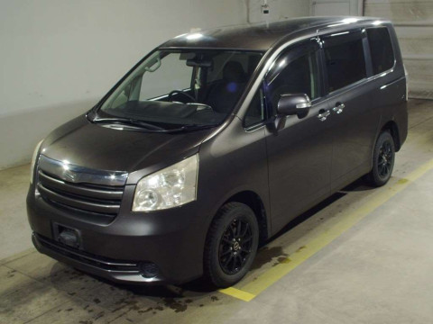 2010 Toyota Noah ZRR75G[0]