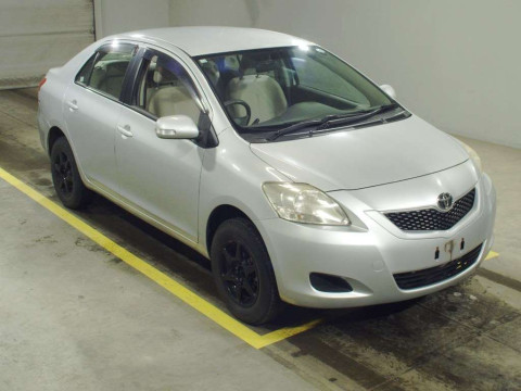 2010 Toyota Belta NCP96[2]