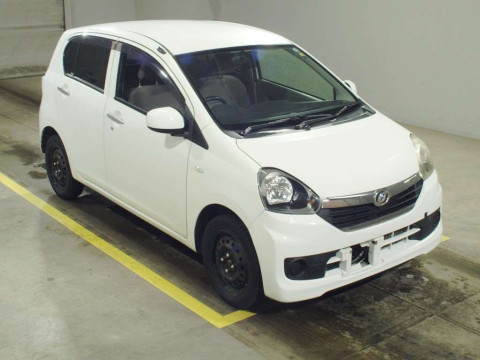 2014 Daihatsu Mira es LA310S[2]