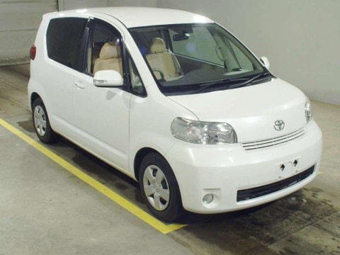 2008 Toyota Porte NNP10[2]