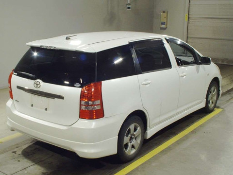 2004 Toyota Wish ZNE14G[1]