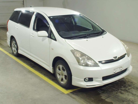 2004 Toyota Wish ZNE14G[2]