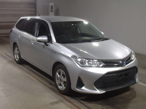 2018 Toyota Corolla Fielder NKE165G[2]