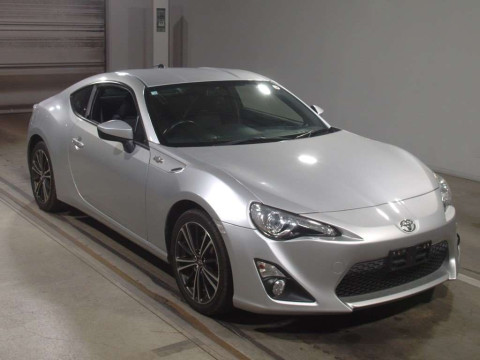 2012 Toyota 86 ZN6[2]