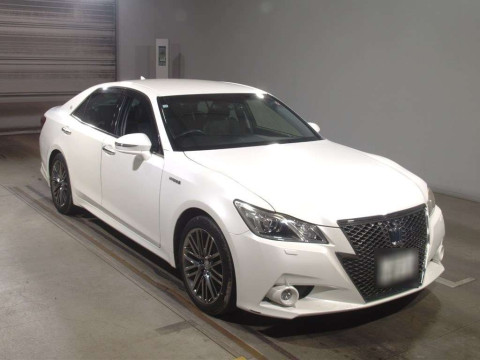 2014 Toyota Crown Hybrid AWS210[2]