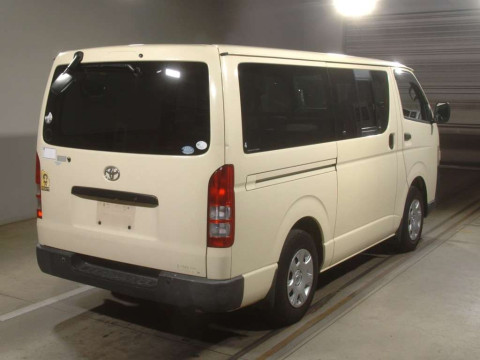 2005 Toyota Regiusace Van TRH200V[1]