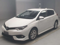 2016 Toyota Auris