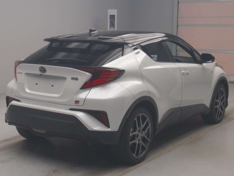 2022 Toyota C-HR ZYX11[1]