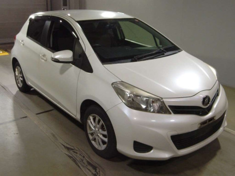 2012 Toyota Vitz NSP130[2]