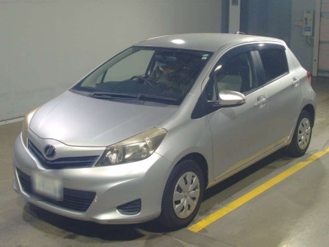 2011 Toyota Vitz NSP130[0]