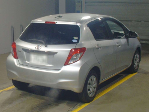 2011 Toyota Vitz NSP130[1]