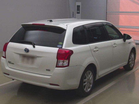 2013 Toyota Corolla Fielder NKE165G[1]