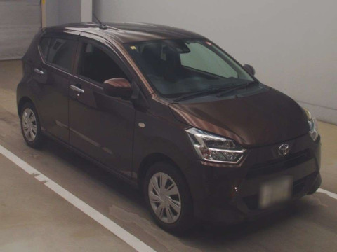 2018 Toyota Pixis Epoch LA350A[1]