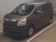 2009 Toyota Noah