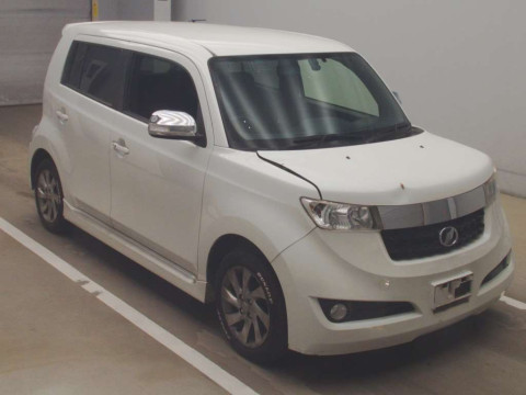 2015 Toyota bB QNC21[1]