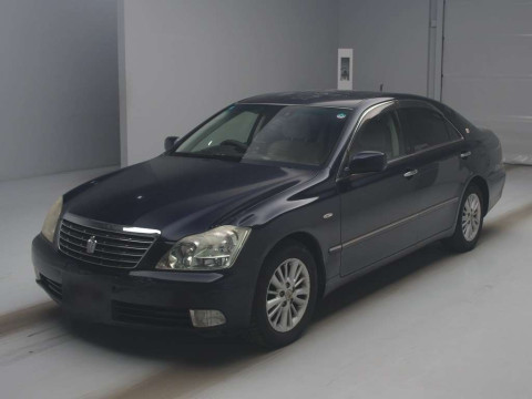 2004 Toyota Crown GRS182[0]