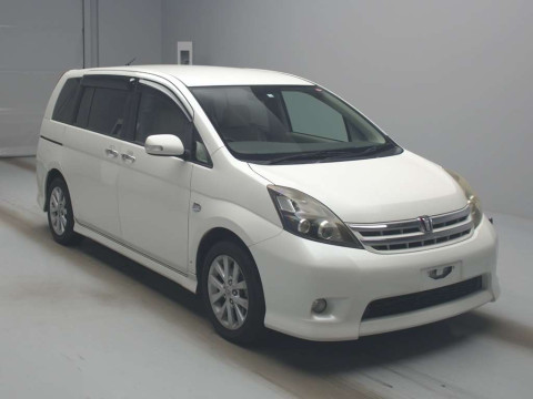 2010 Toyota Isis ZGM11W[1]