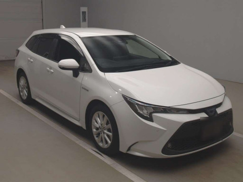 2019 Toyota Corolla Touring Wagon ZWE211W[1]