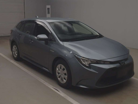 2019 Toyota Corolla Touring Wagon ZWE211W[1]