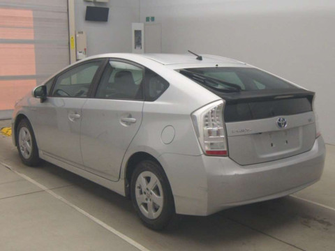 2010 Toyota Prius ZVW30[2]