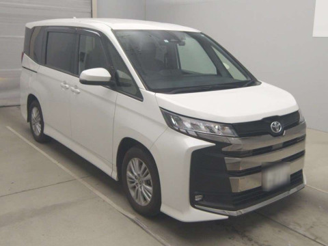 2023 Toyota Noah MZRA90W[1]