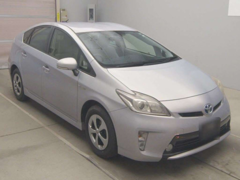 2012 Toyota Prius ZVW30[1]