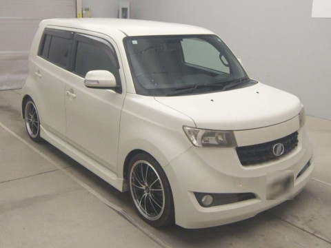 2009 Toyota bB QNC20[1]