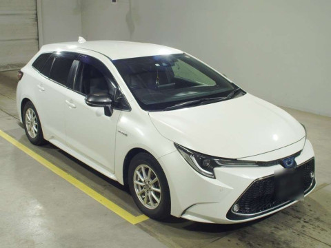 2020 Toyota Corolla Touring Wagon ZWE214W[2]