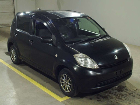 2005 Toyota Passo KGC15[2]