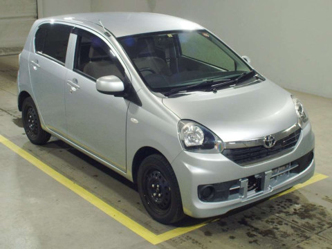 2014 Toyota Pixis Epoch LA310A[2]