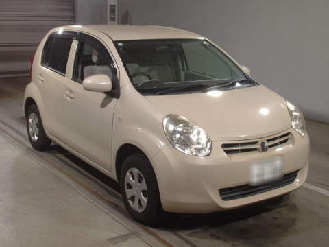 2012 Toyota Passo KGC30[2]