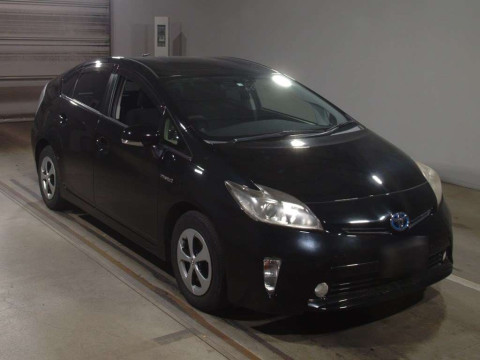 2012 Toyota Prius ZVW30[2]