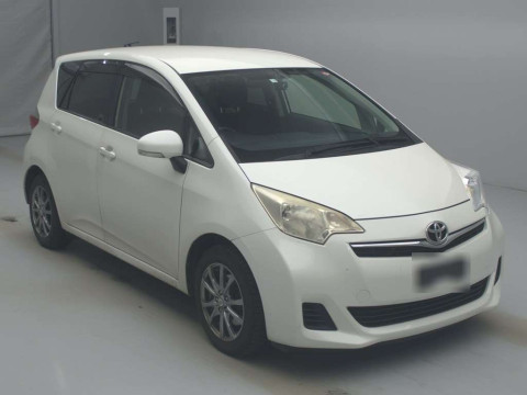 2012 Toyota Ractis NSP120[2]