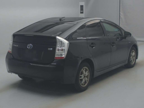 2010 Toyota Prius ZVW30[1]