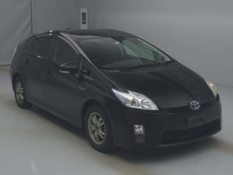 2010 Toyota Prius ZVW30[2]