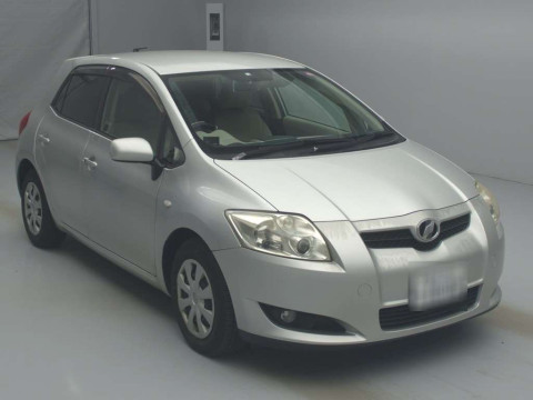 2008 Toyota Auris ZRE152H[2]