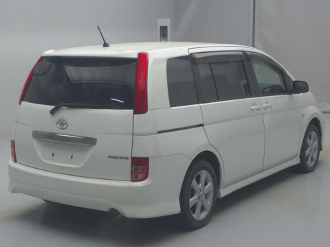 2006 Toyota Isis ANM10W[1]