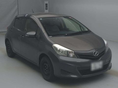 2012 Toyota Vitz NSP130[2]