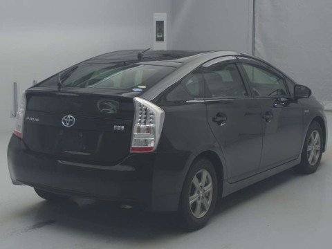 2010 Toyota Prius ZVW30[1]