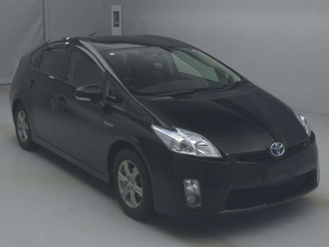 2010 Toyota Prius ZVW30[2]