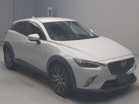 2016 Mazda CX-3 DK5FW[2]