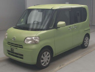 2012 Daihatsu Tanto