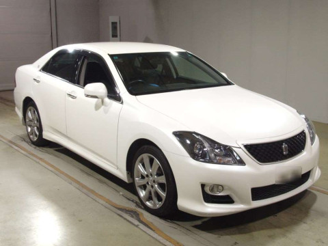 2009 Toyota Crown GRS200[2]