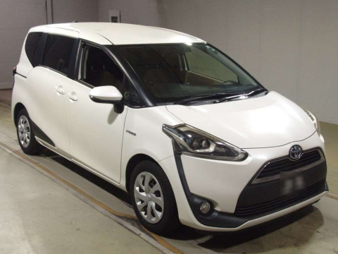 2016 Toyota Sienta NHP170G[2]