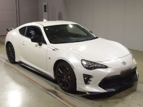 2021 Toyota 86 ZN6[2]