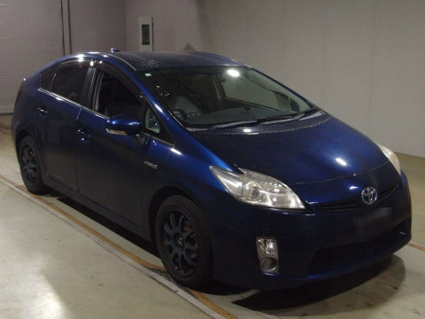 2010 Toyota Prius ZVW30[2]