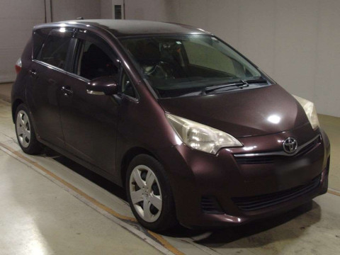 2014 Toyota Ractis NCP120[2]