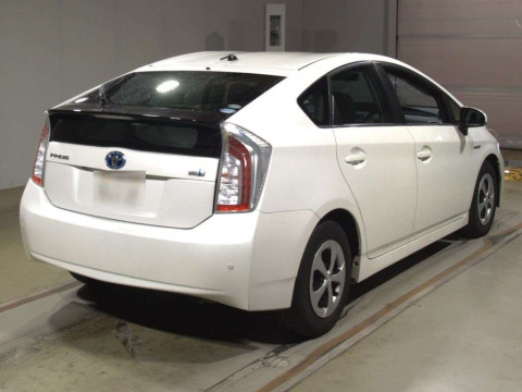 2014 Toyota Prius ZVW30[1]